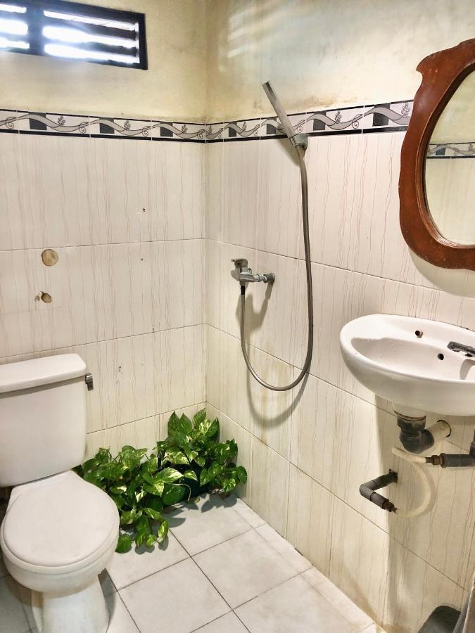 Kayuna Homestay Padangbai  Extérieur photo